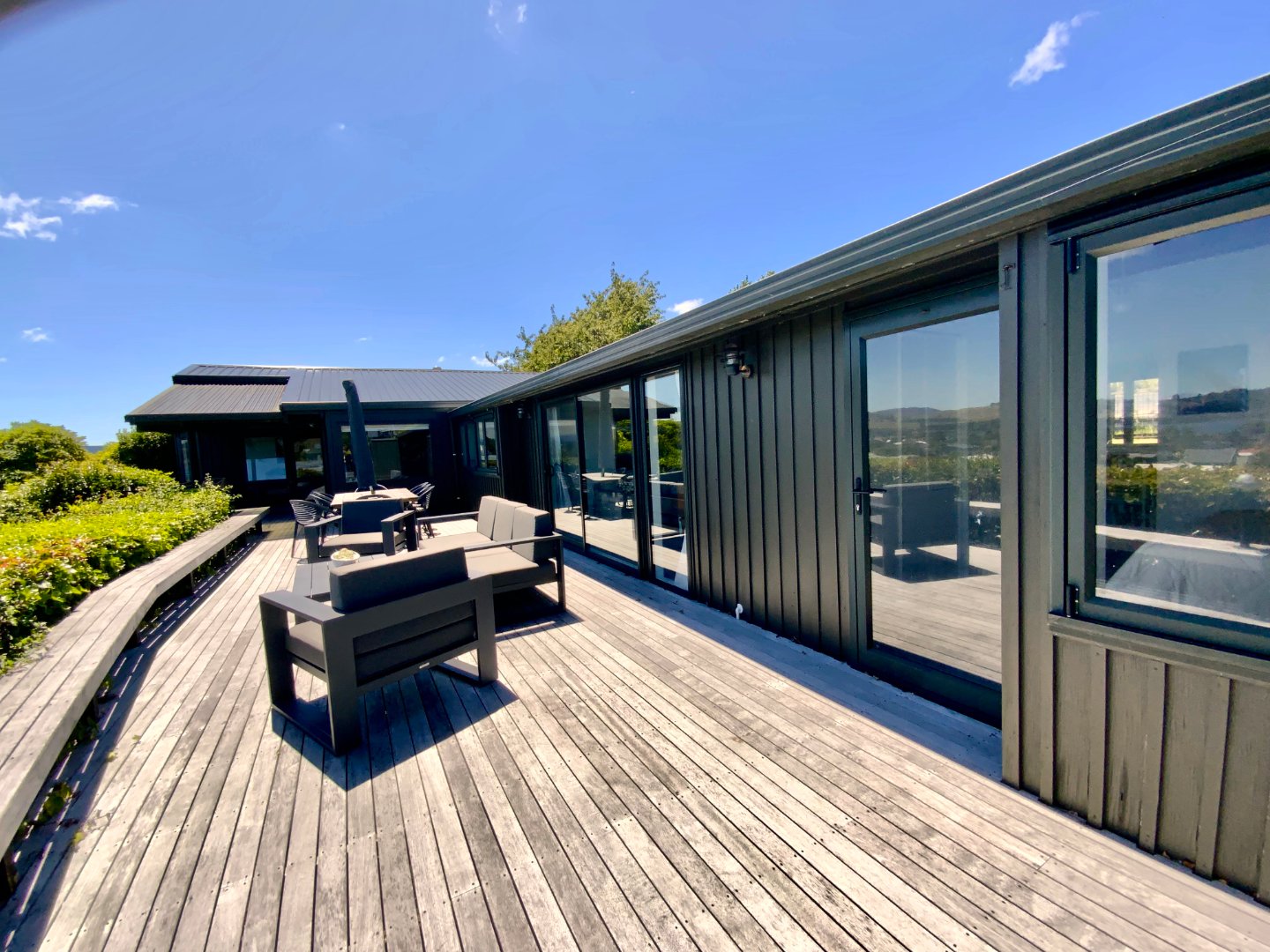 lakeview-view deck